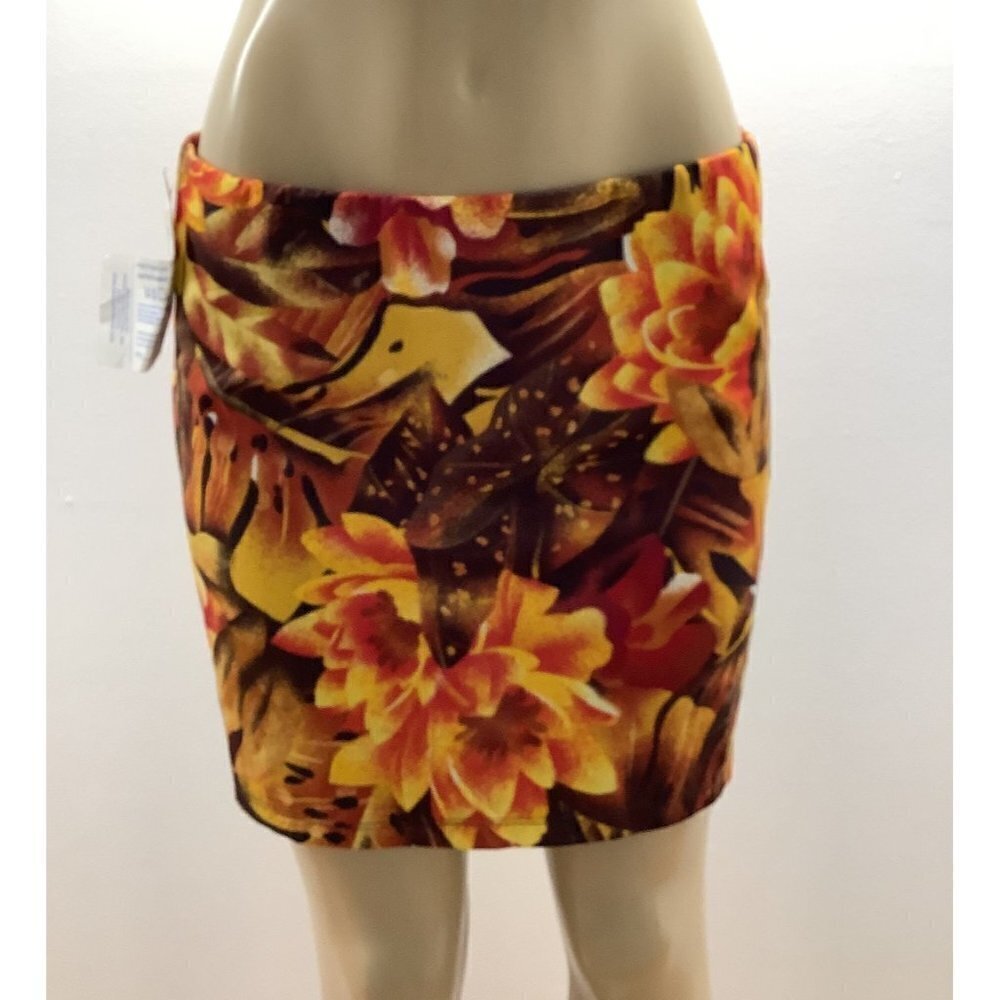 Zuliana Size XL Brown Floral Print Mini Skirt, Made in USA. New Without Tags